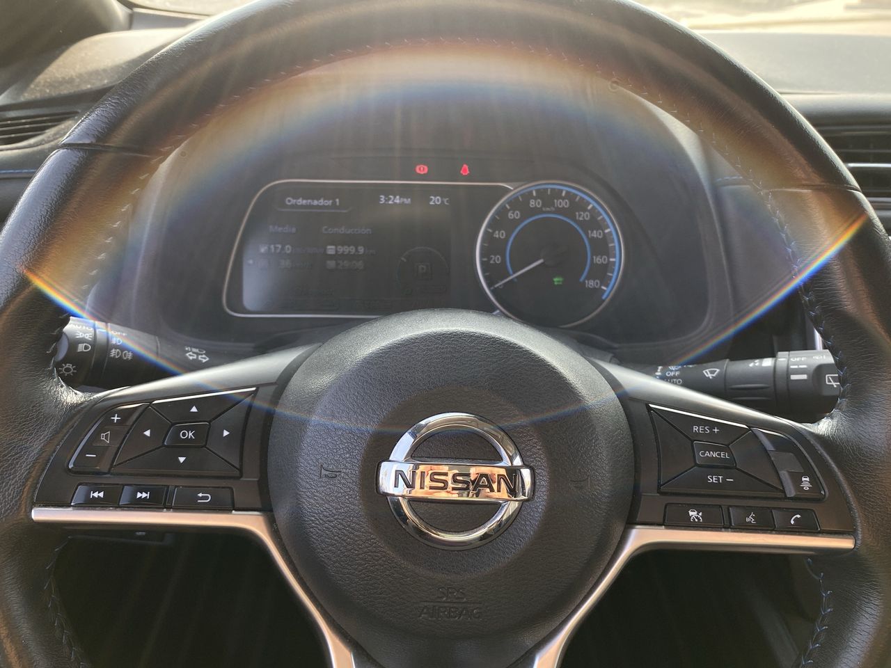 NISSAN - 27