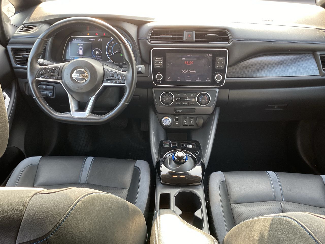 NISSAN - 33