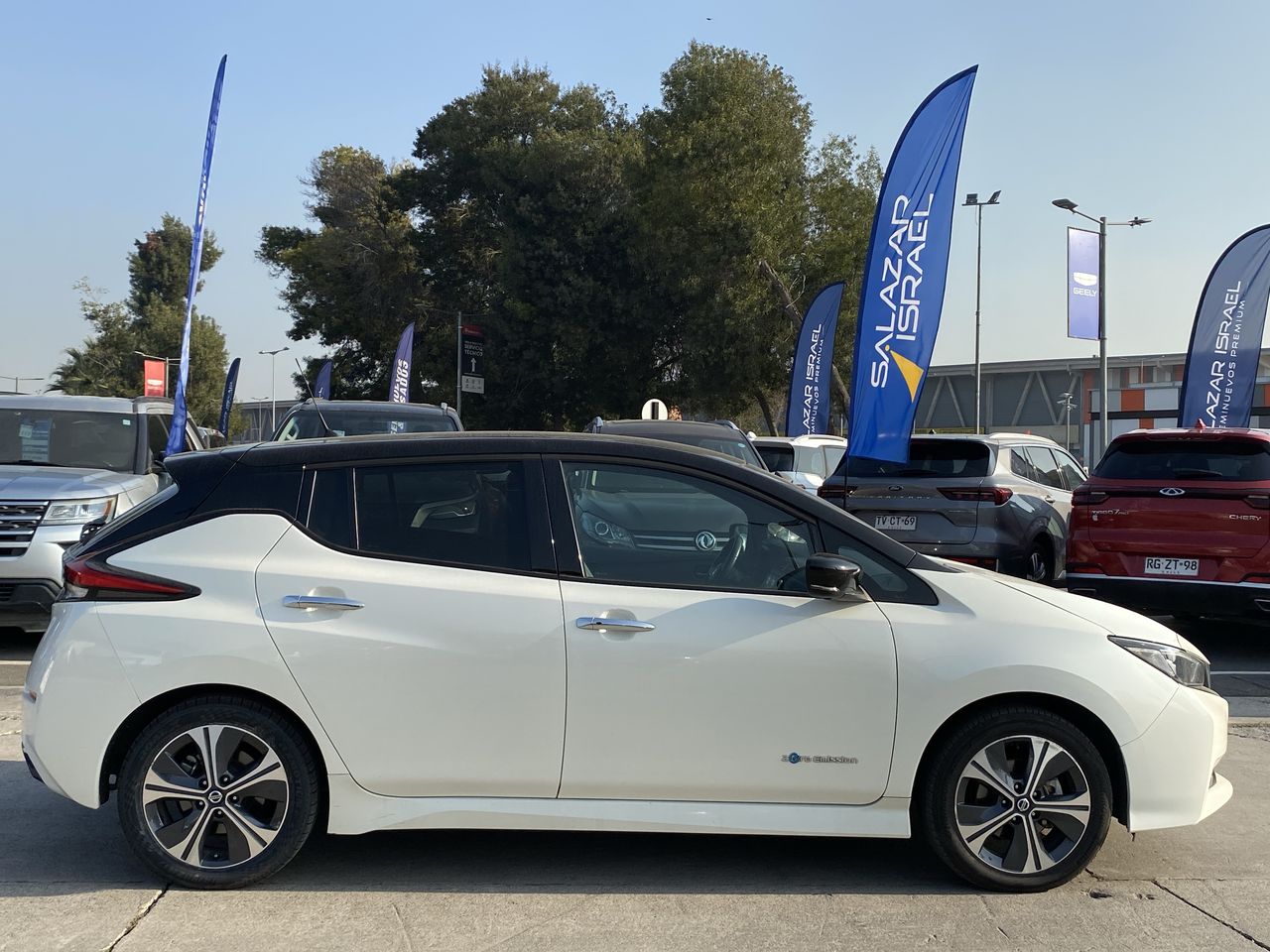 NISSAN - 8