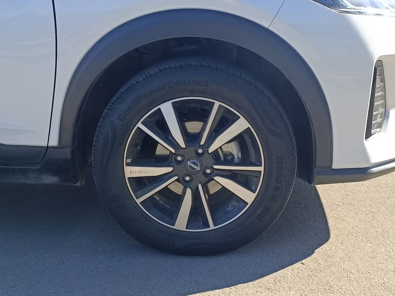 NISSAN - 17