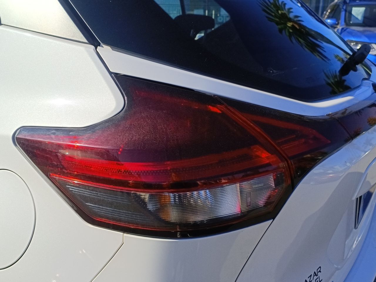 NISSAN - 20
