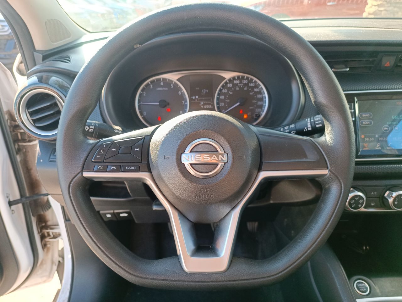 NISSAN - 25