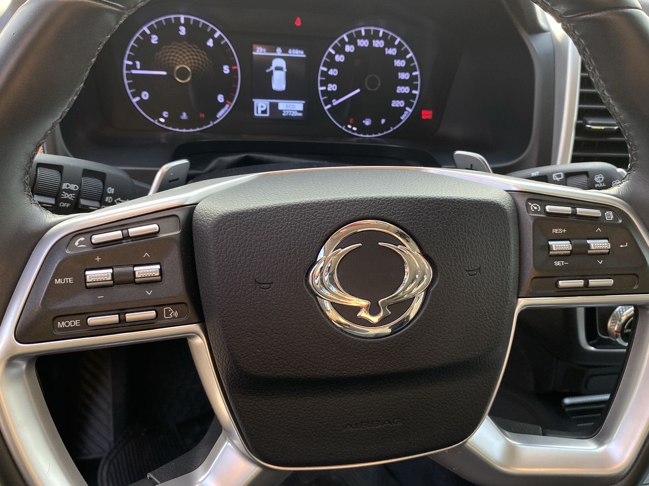 SSANGYONG - 27