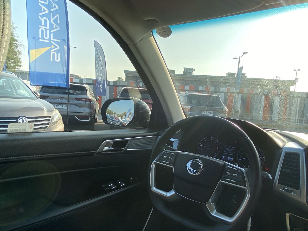 SSANGYONG - 16