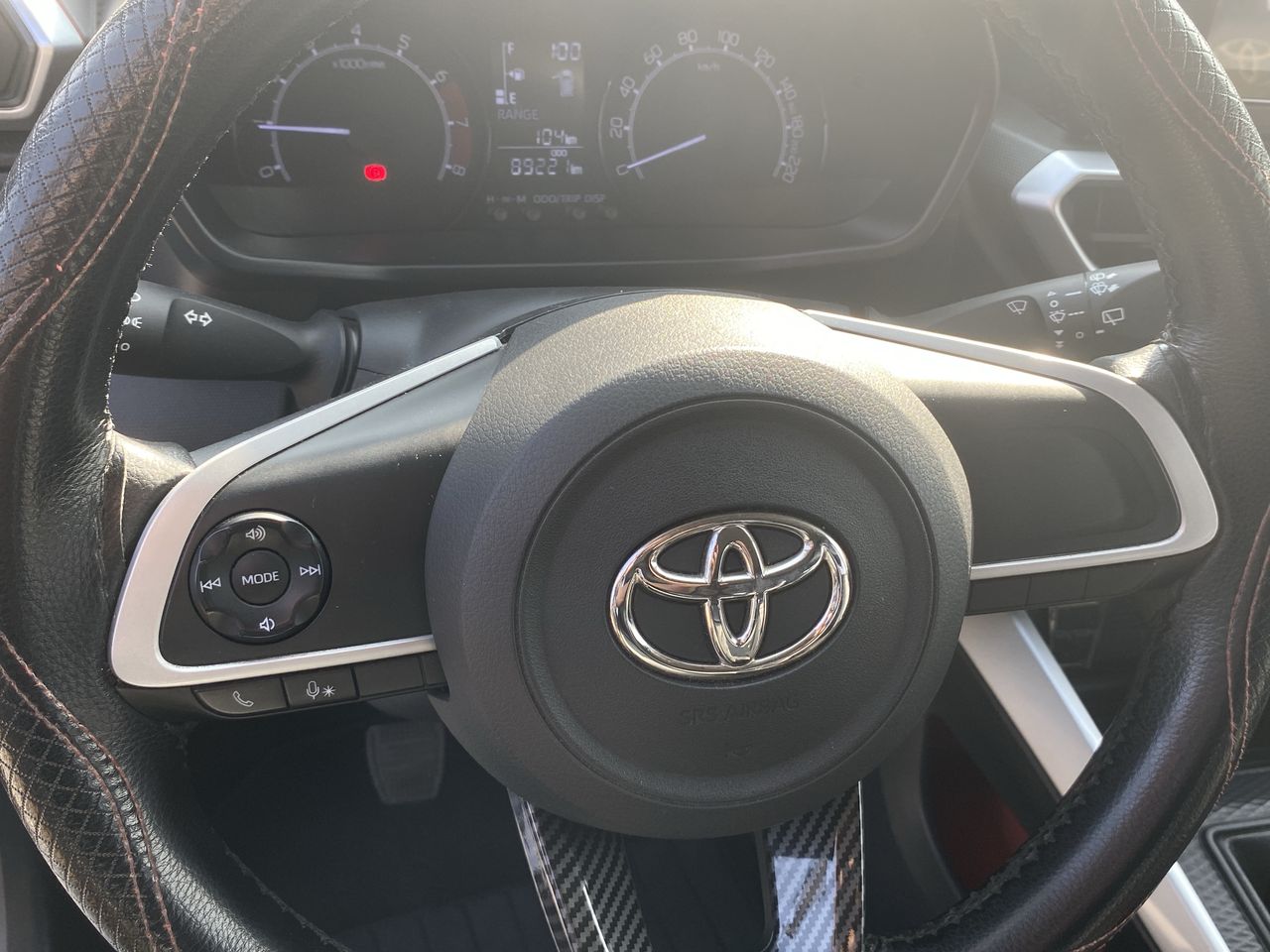 TOYOTA - 27