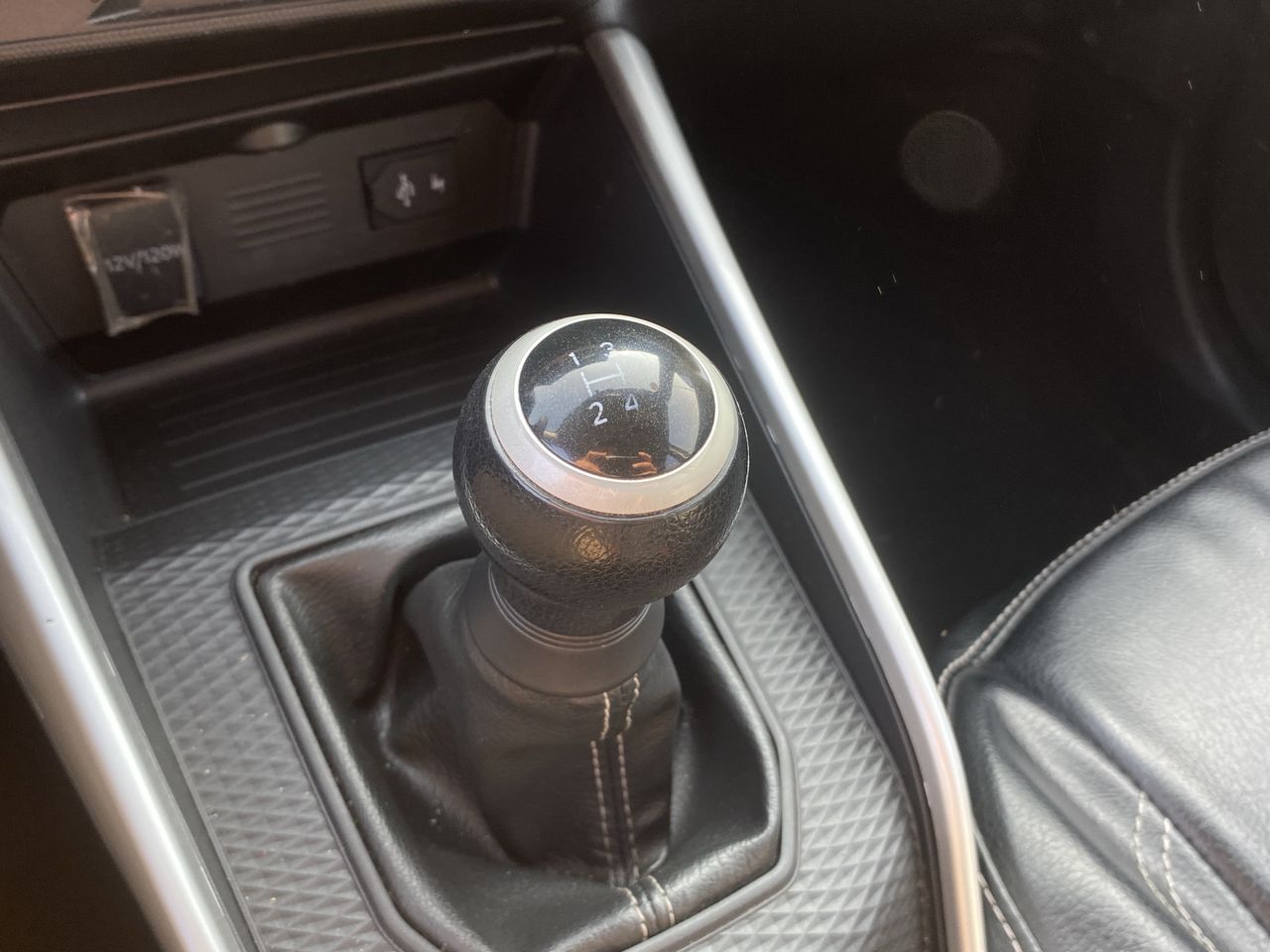 TOYOTA - 32