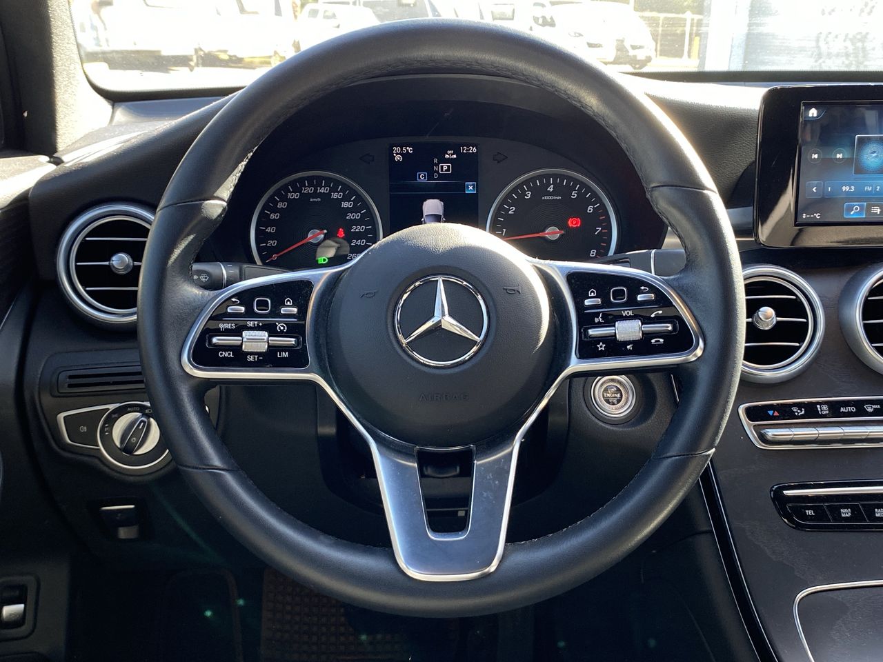 MERCEDES BENZ - 25