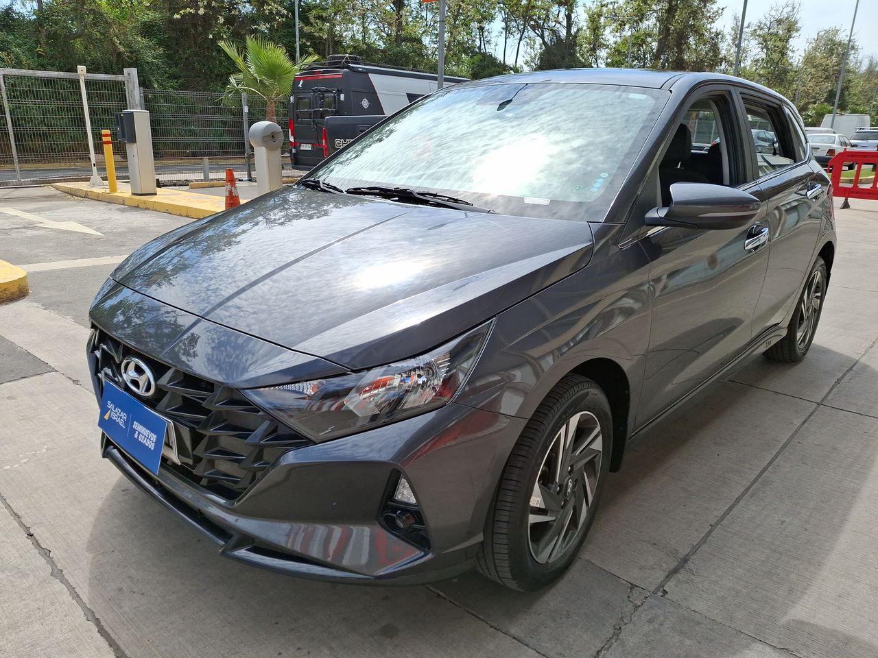 HYUNDAI - 3