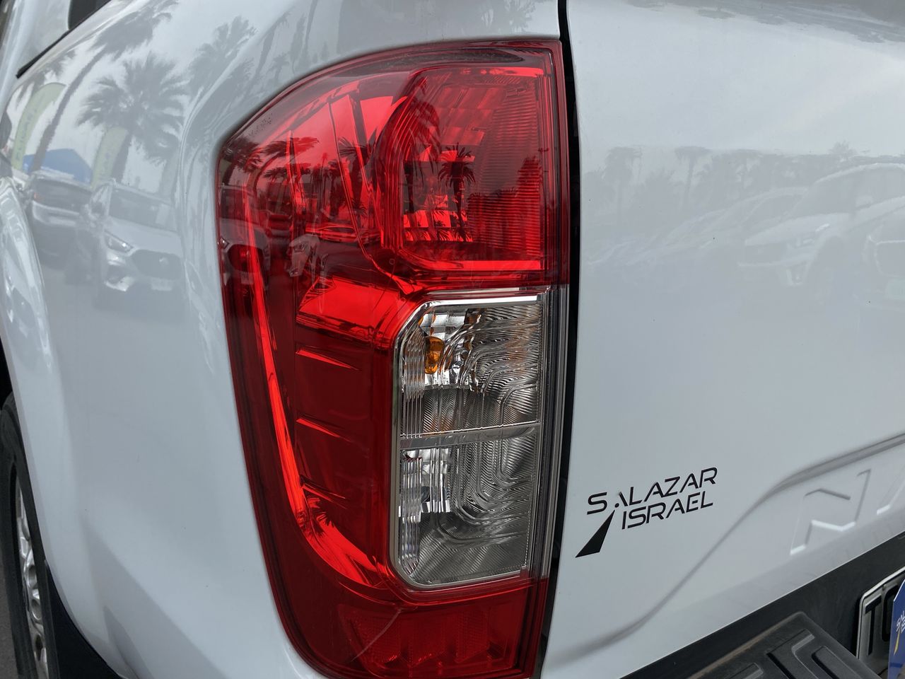 NISSAN - 21