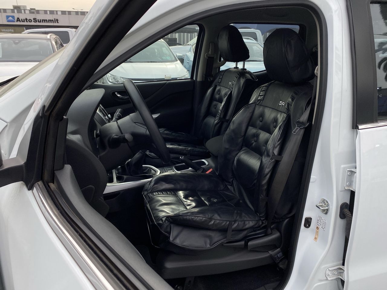NISSAN - 25