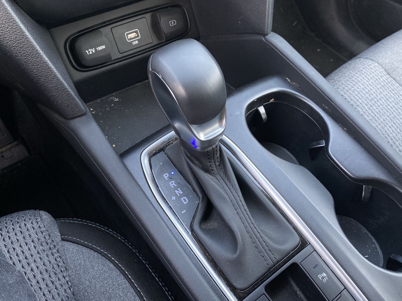 HYUNDAI - 32