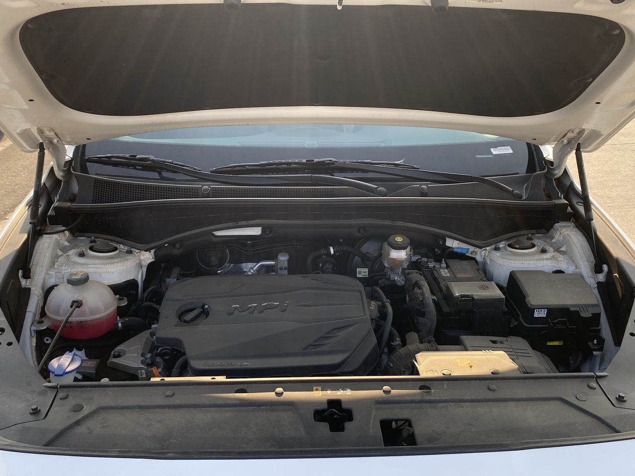 HYUNDAI - 18