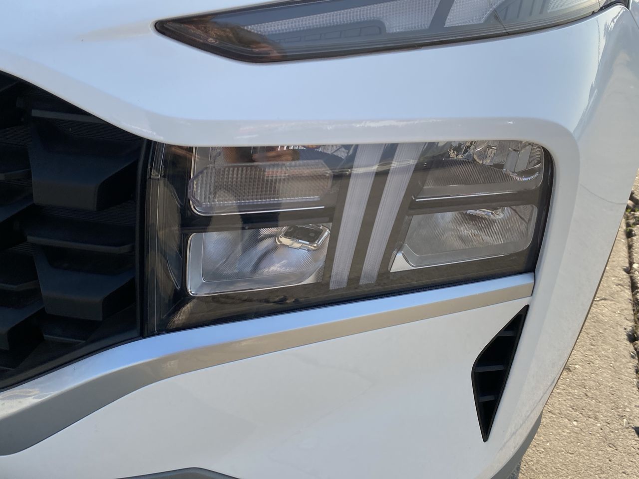 HYUNDAI - 20