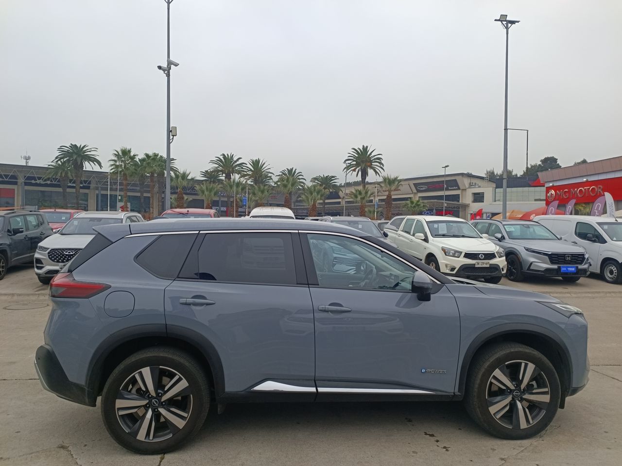 NISSAN - 8