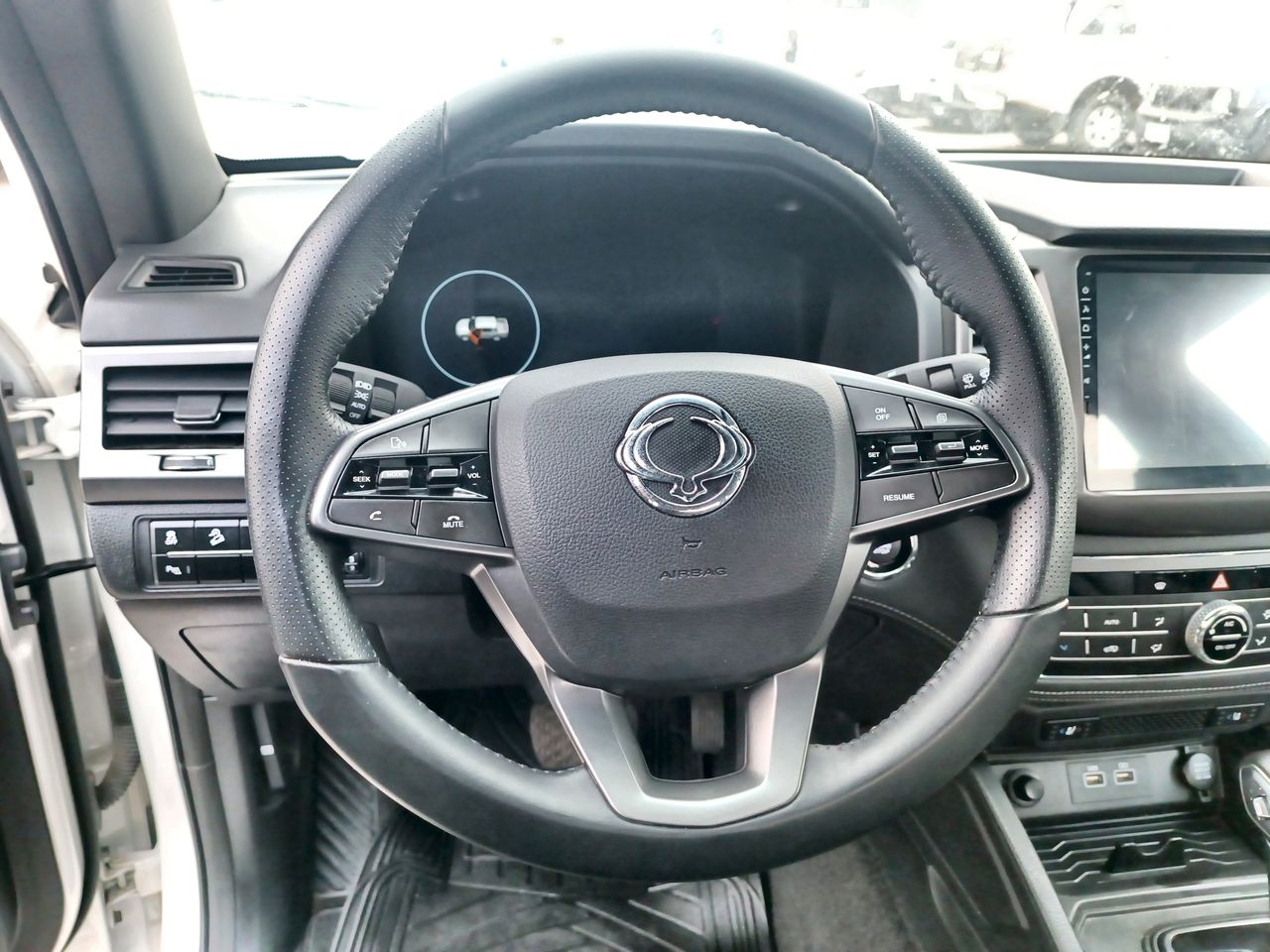 SSANGYONG - 26
