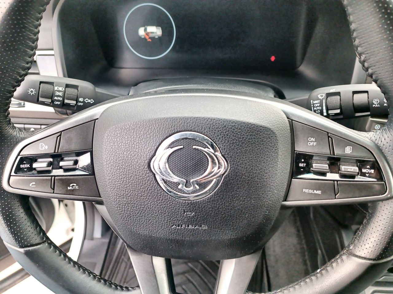 SSANGYONG - 27