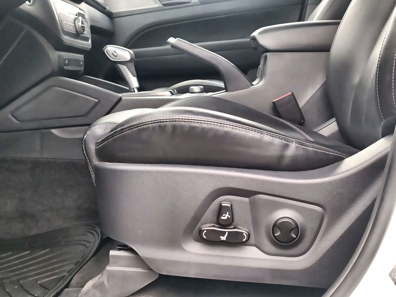 SSANGYONG - 24