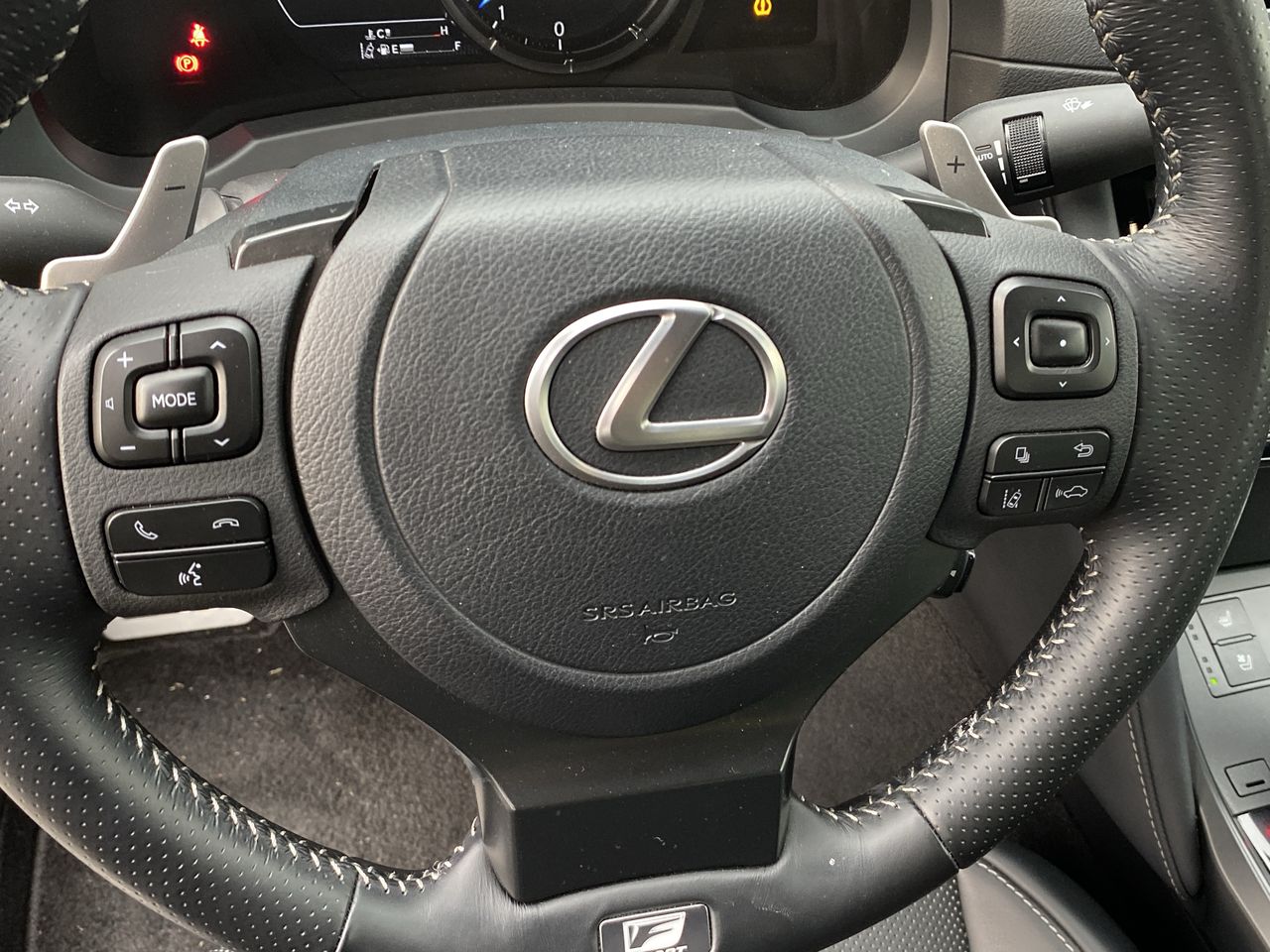LEXUS - 26