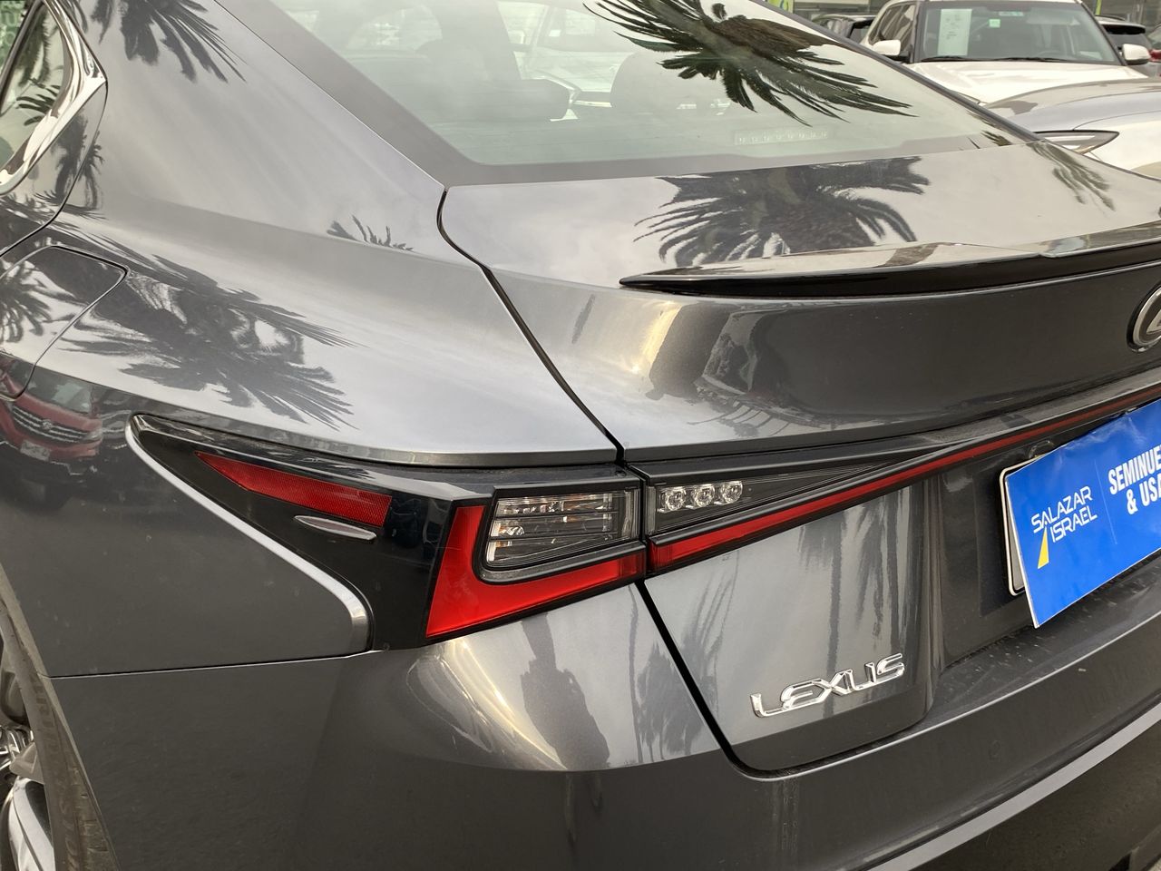 LEXUS - 20
