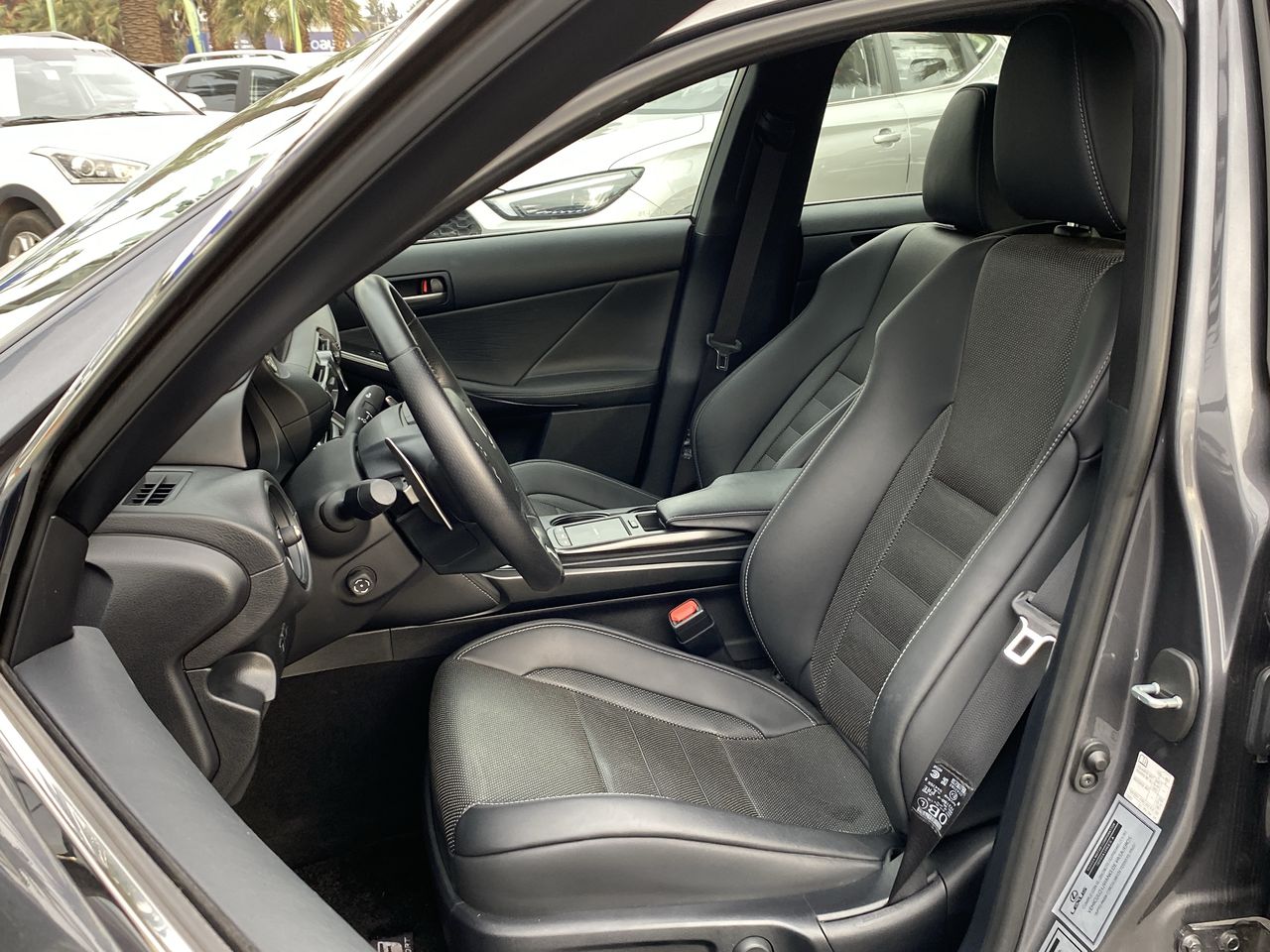 LEXUS - 24
