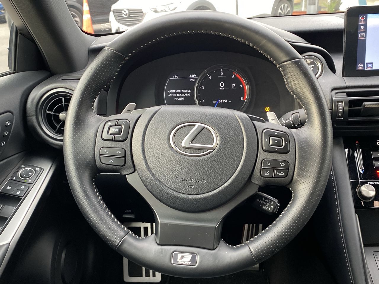 LEXUS - 25
