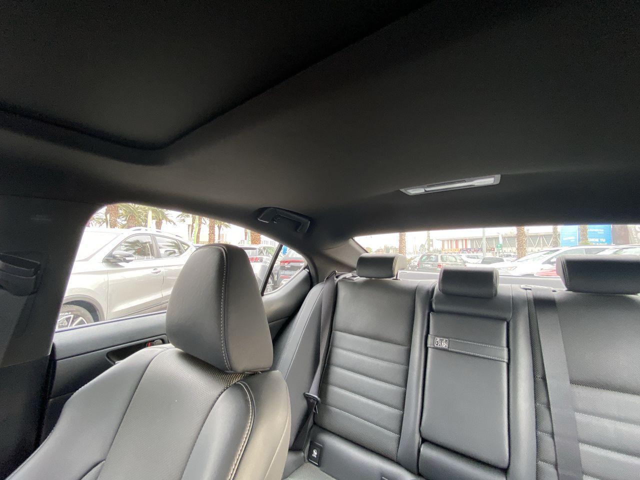 LEXUS - 12