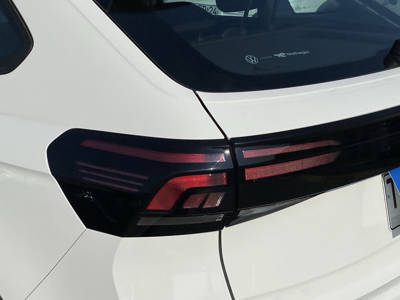 VOLKSWAGEN - 20