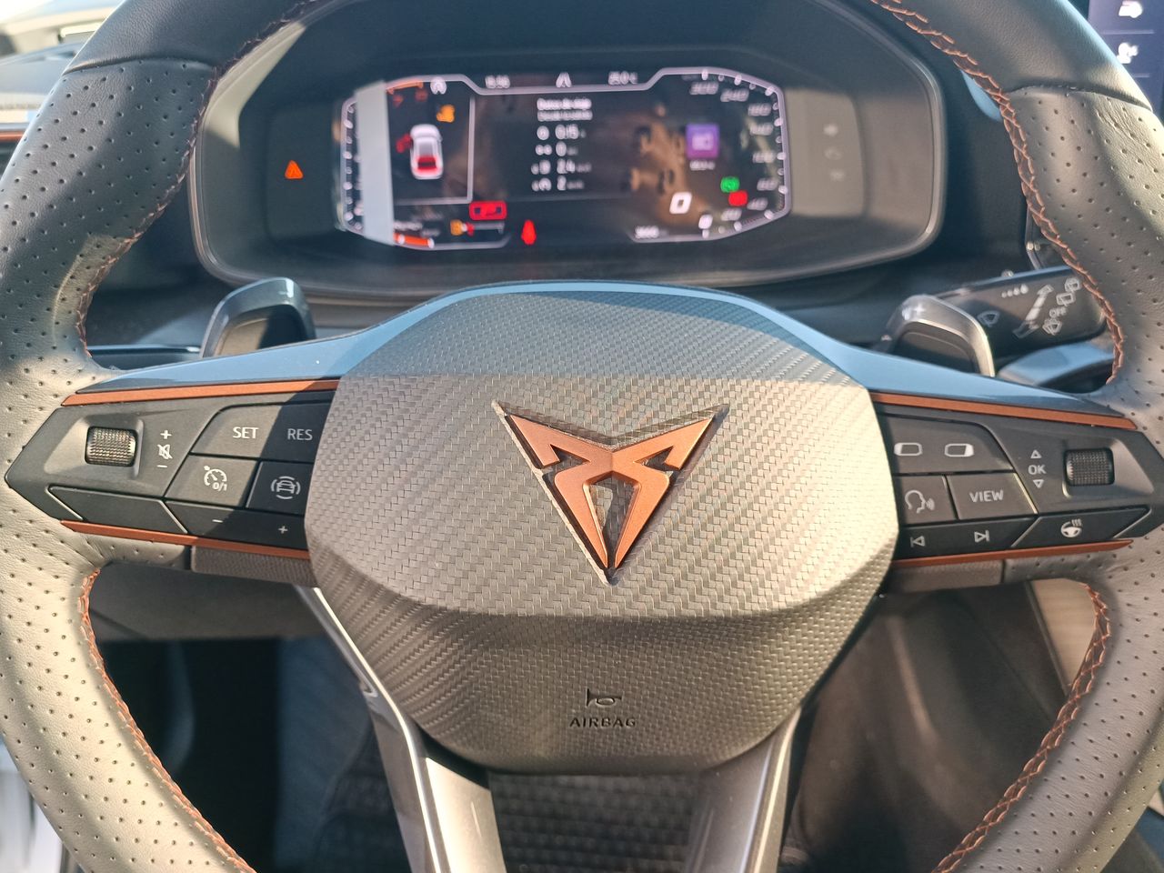 CUPRA - 27