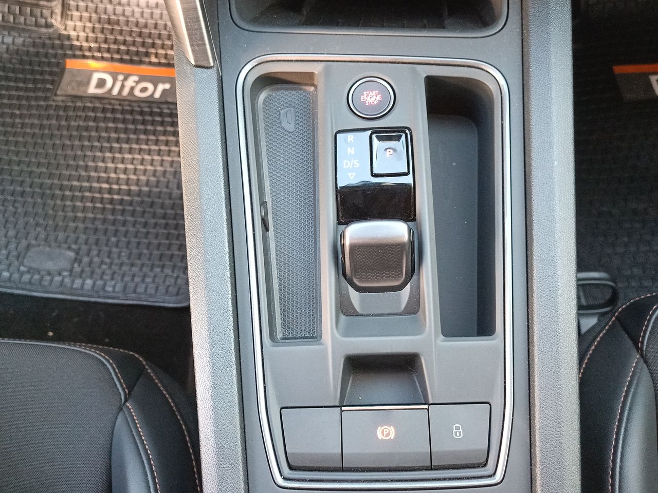 CUPRA - 32