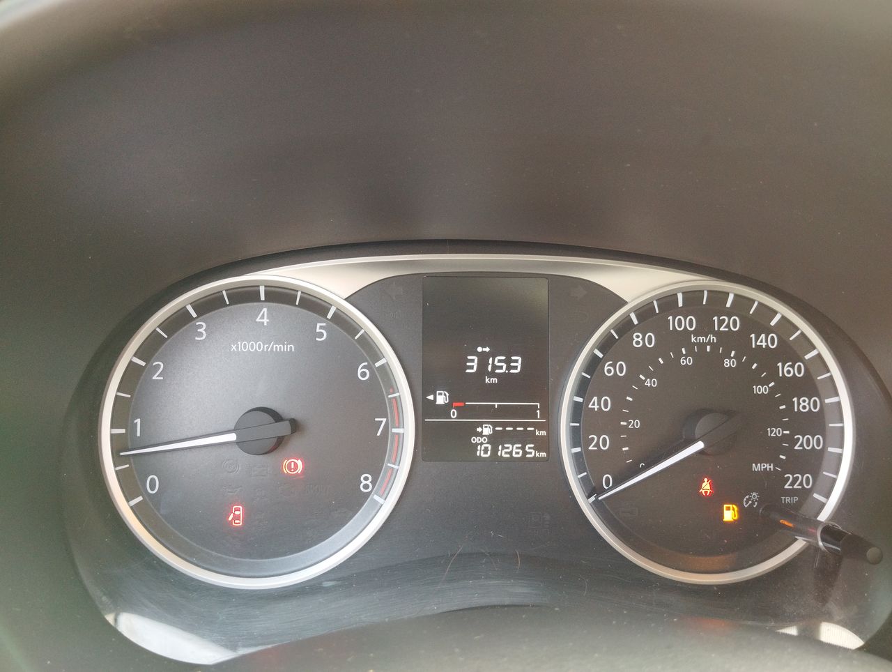 NISSAN - 27