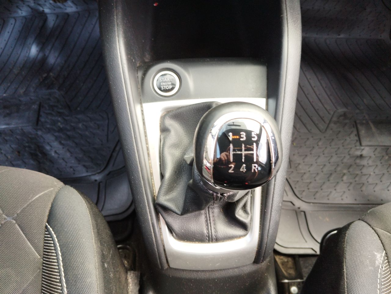 NISSAN - 30
