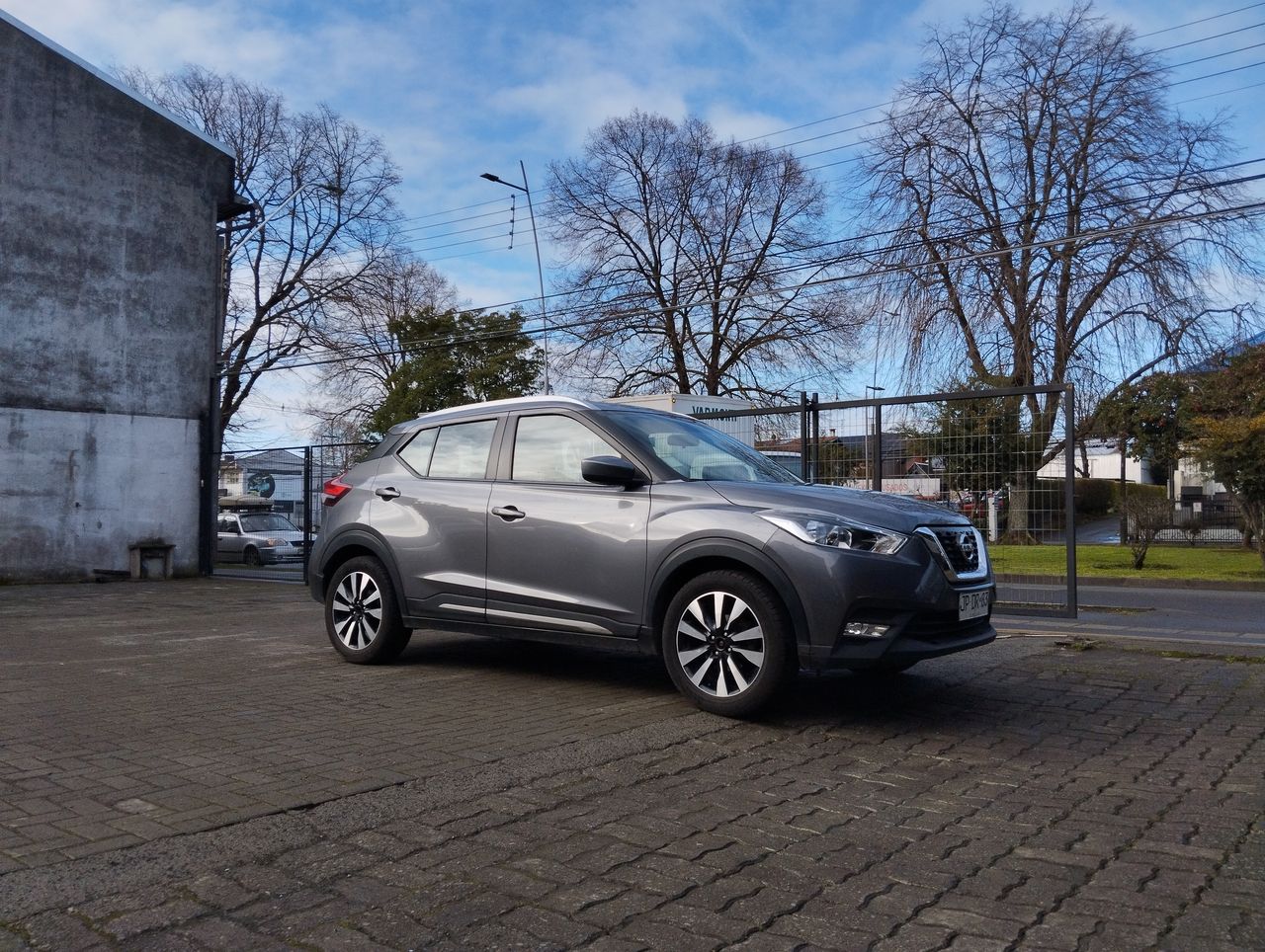 NISSAN - 3