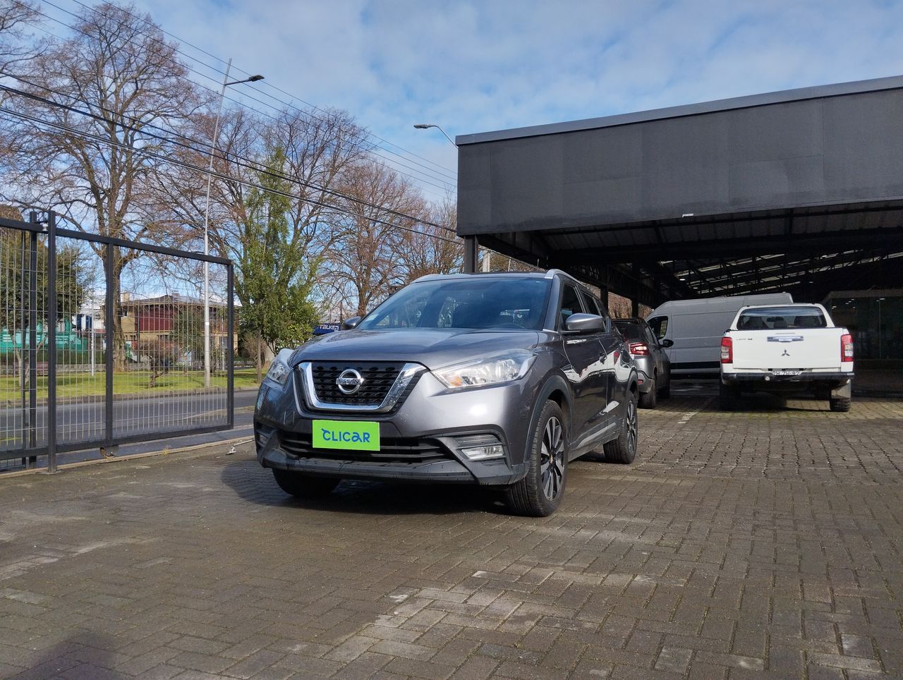 NISSAN - 5