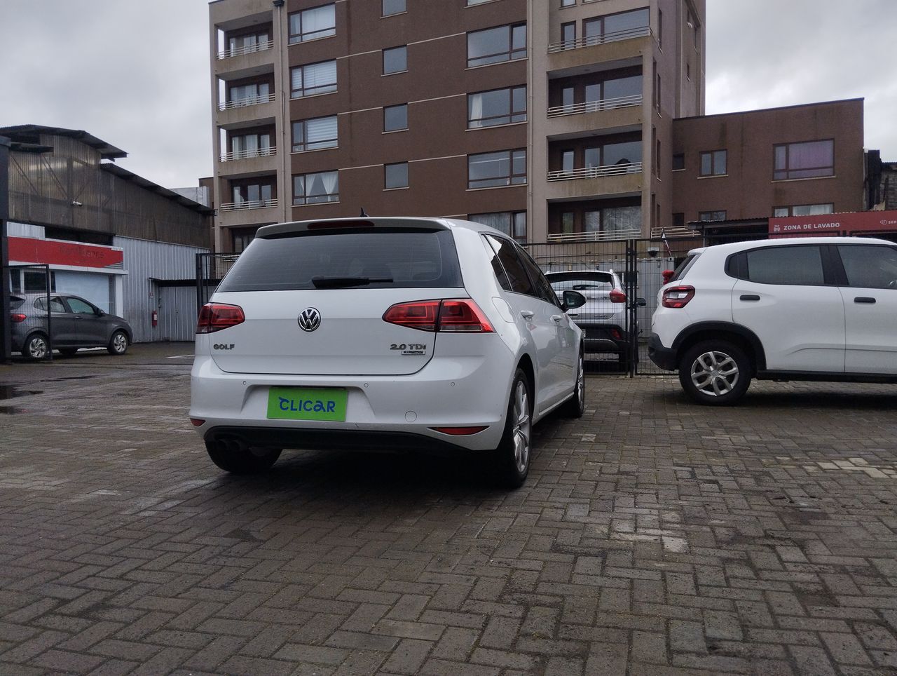 VOLKSWAGEN - 1