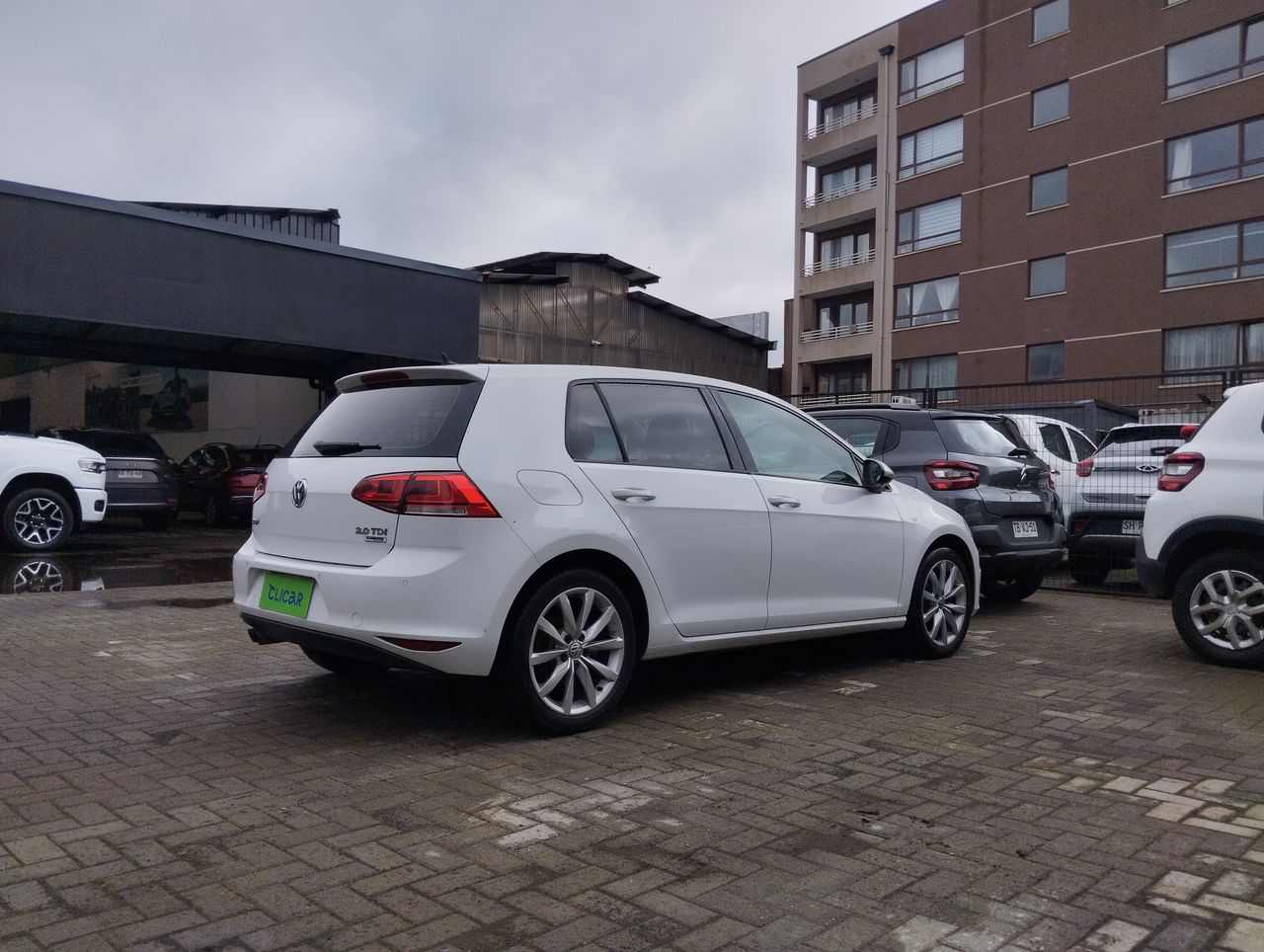 VOLKSWAGEN - 2