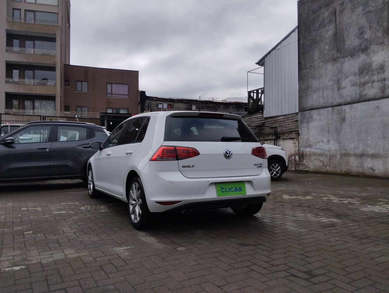 VOLKSWAGEN - 8