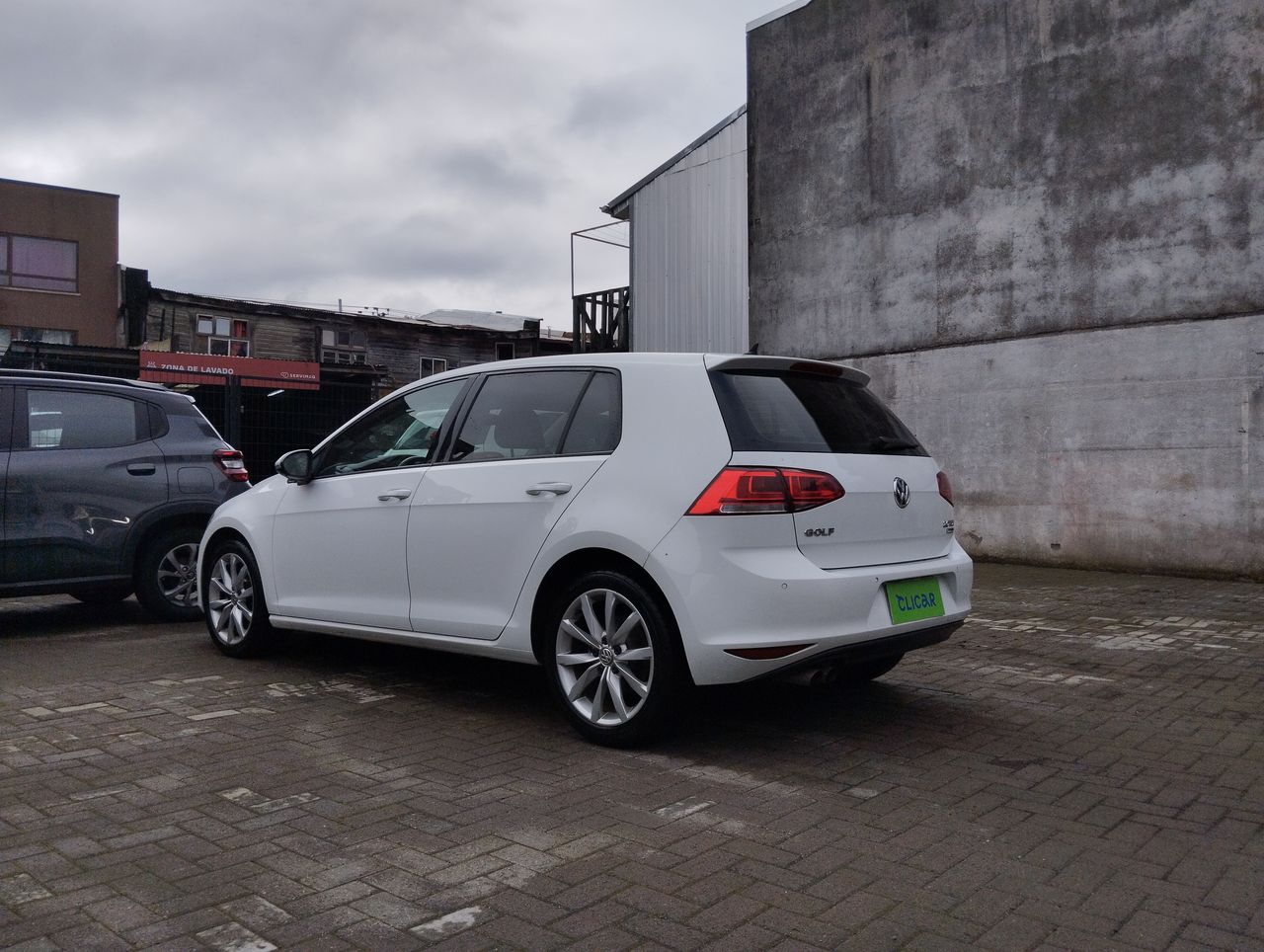 VOLKSWAGEN - 7
