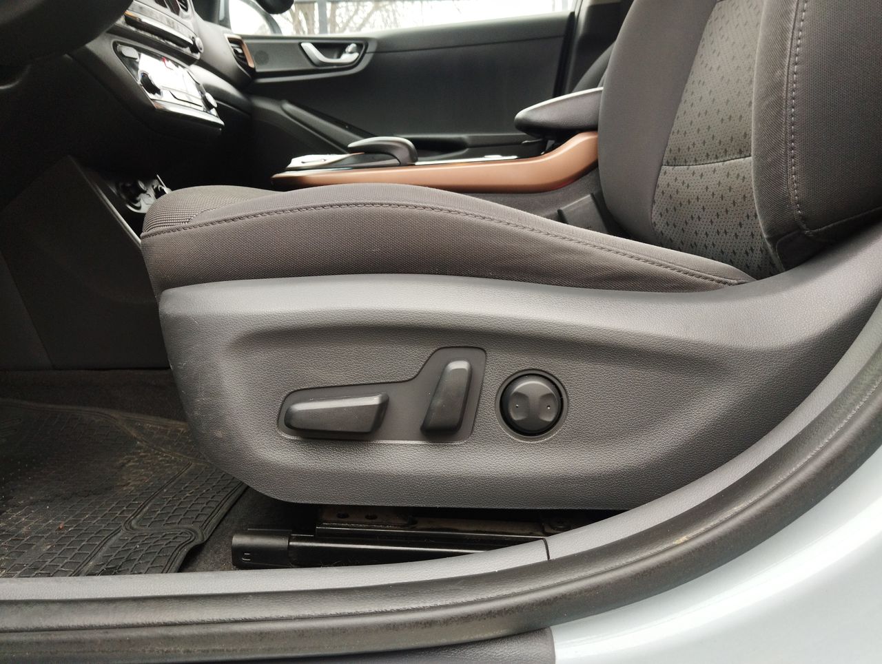 HYUNDAI - 22