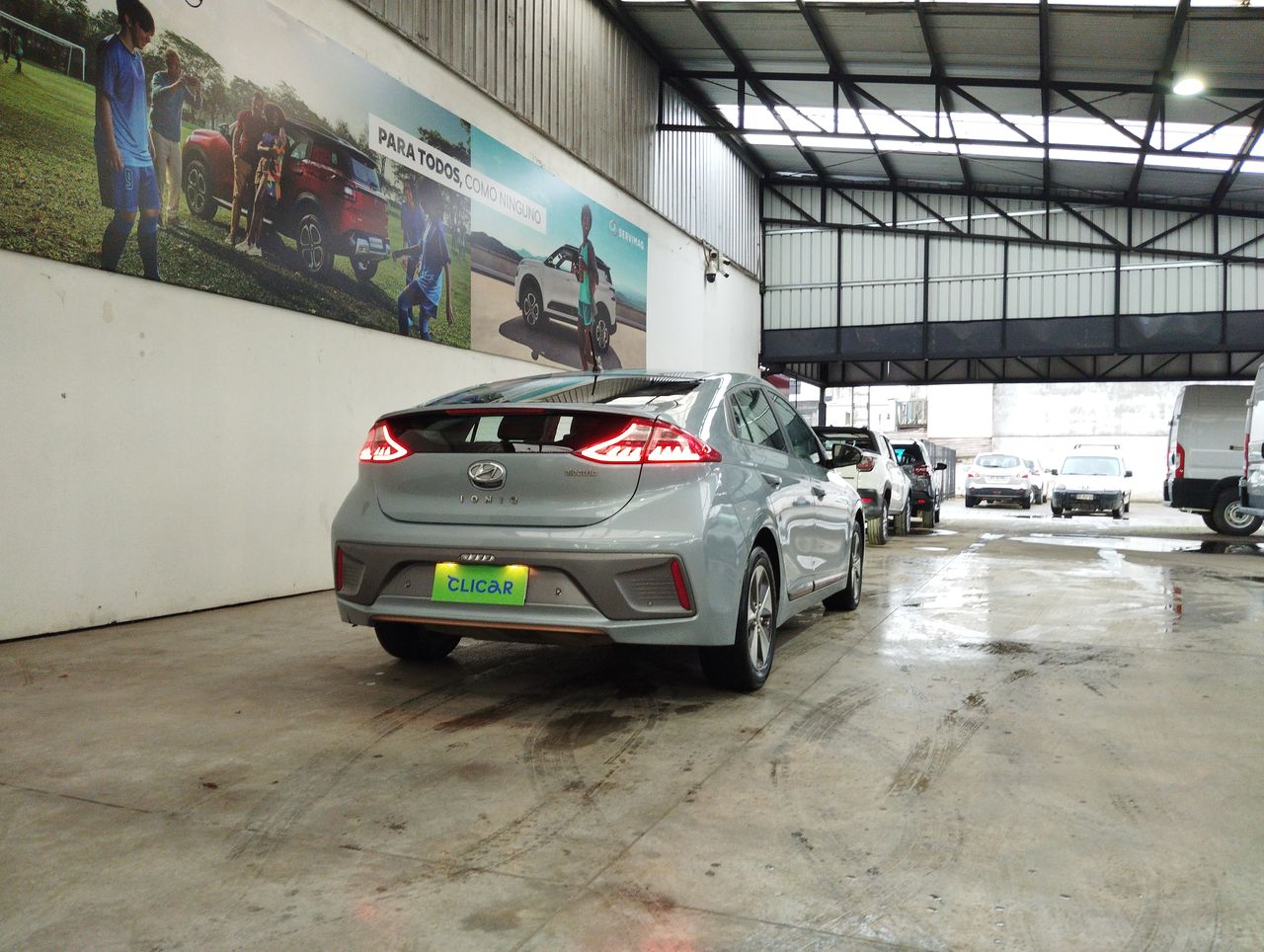 HYUNDAI - 1