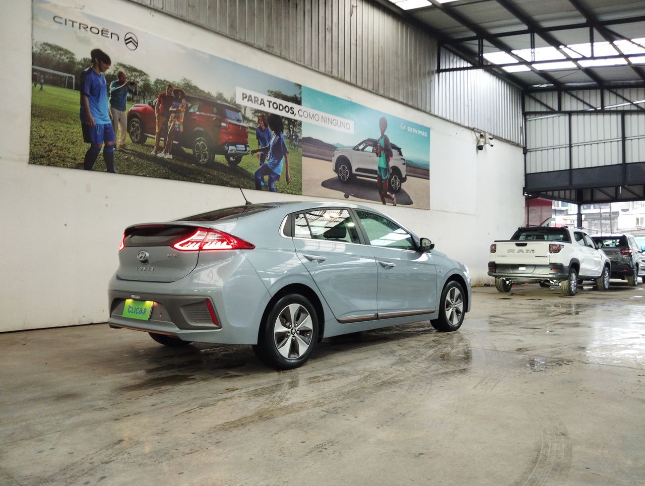 HYUNDAI - 2
