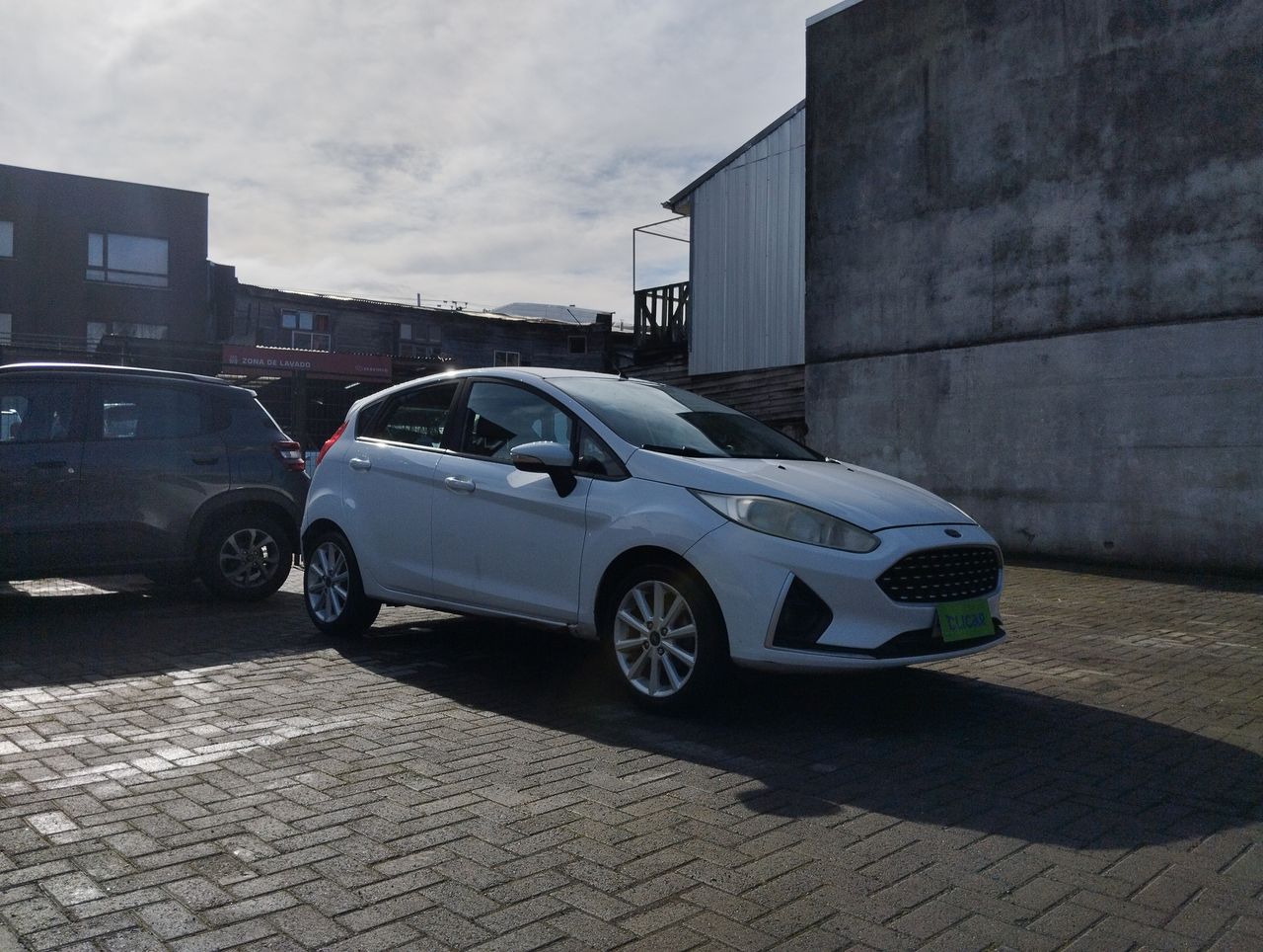FORD - 3