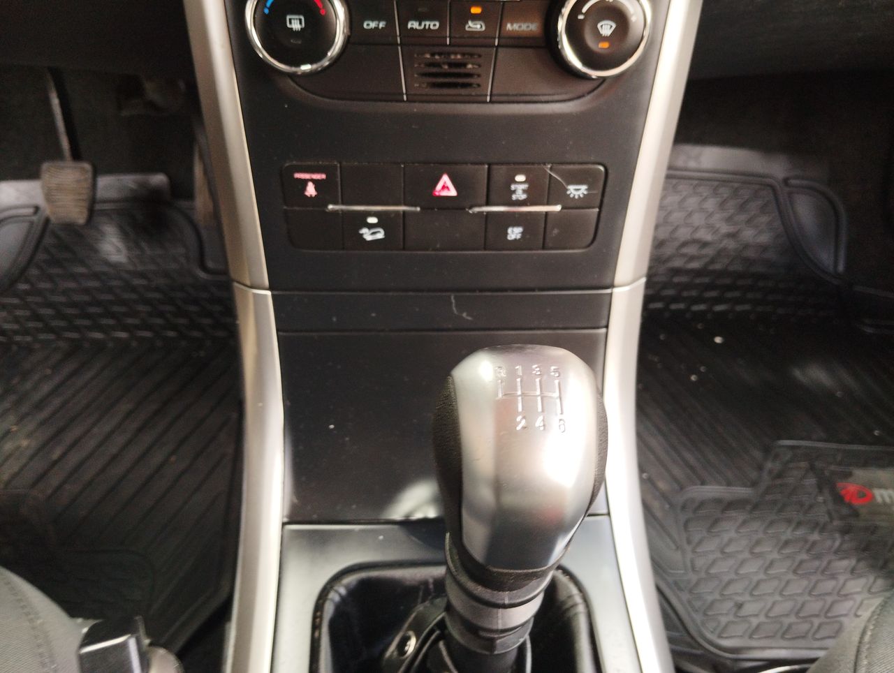 MAHINDRA - 29