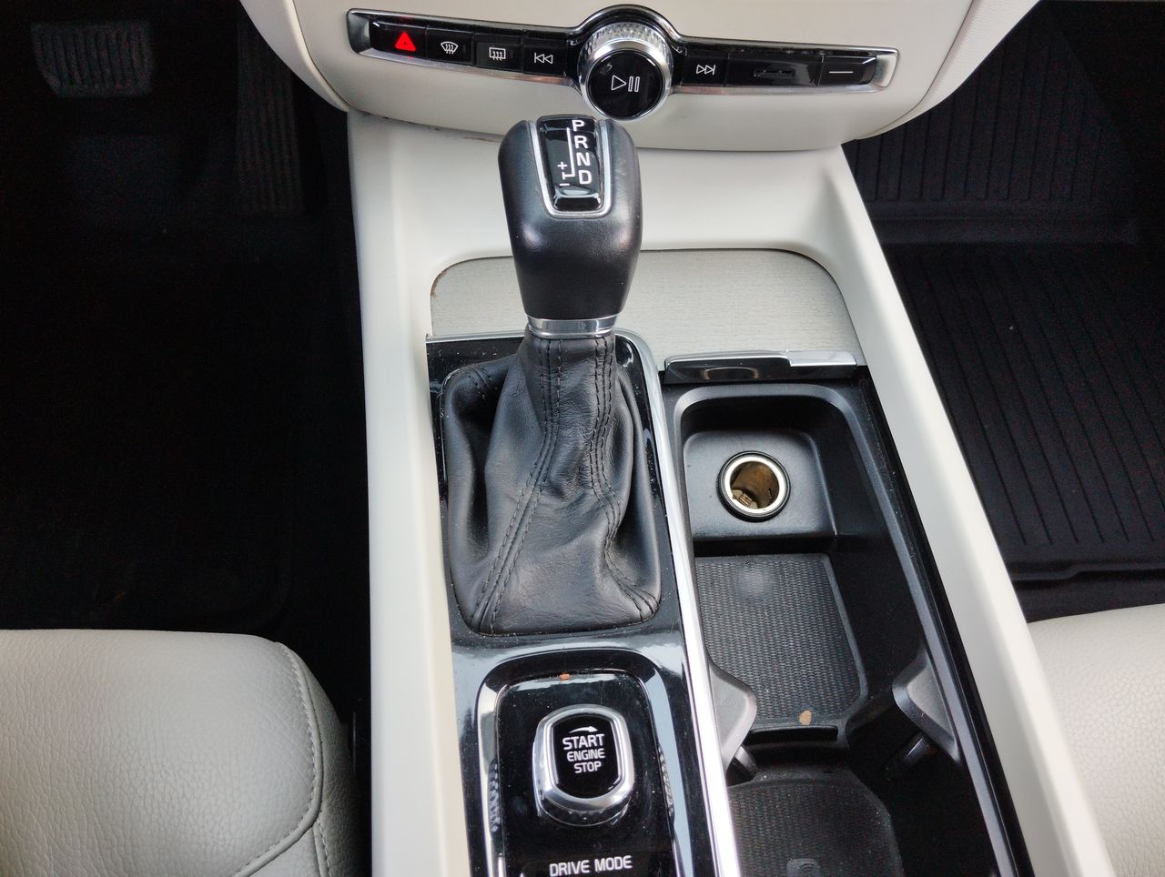 VOLVO - 31