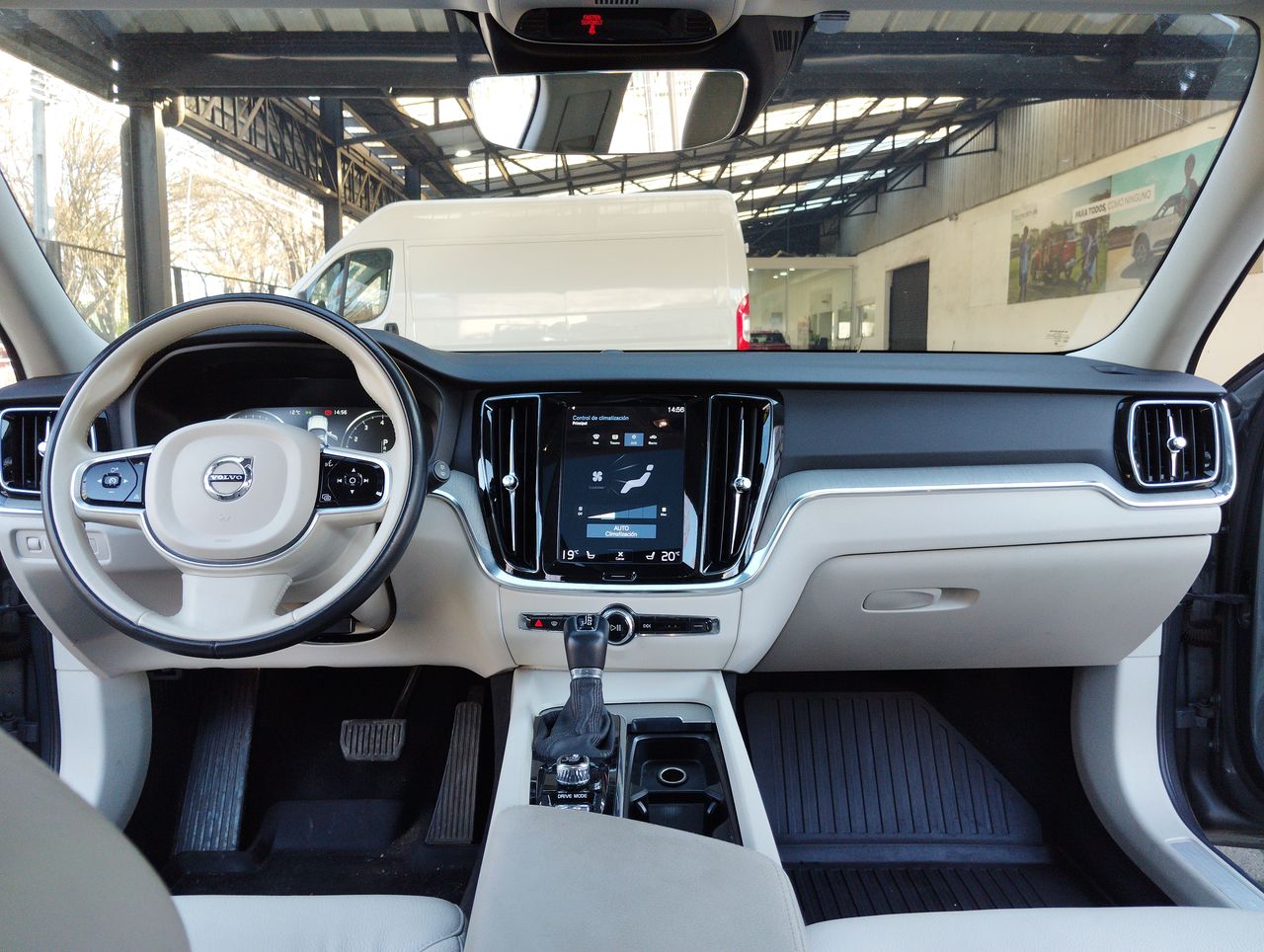 VOLVO - 9
