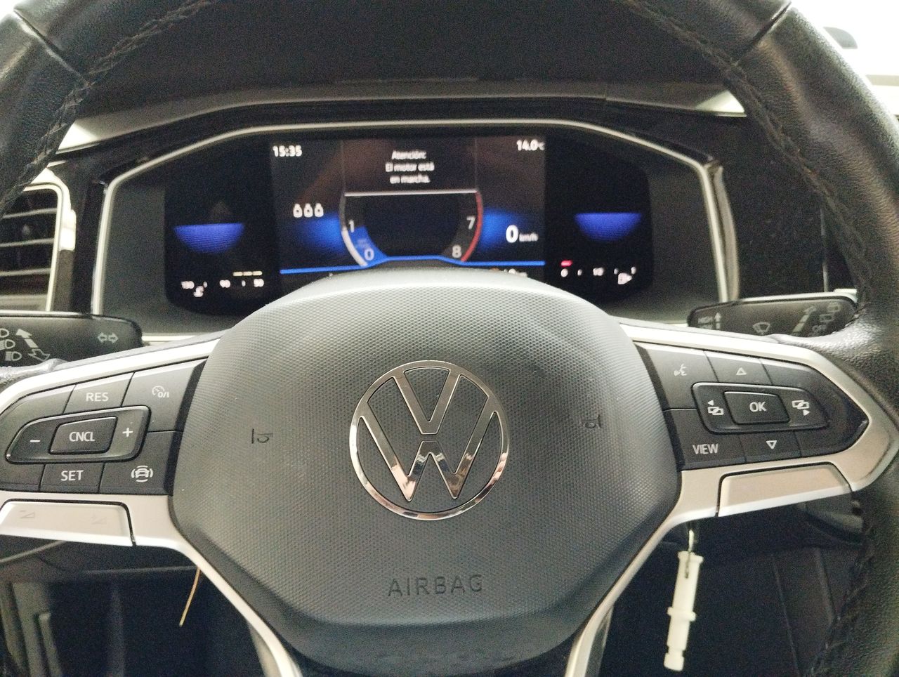 VOLKSWAGEN - 25