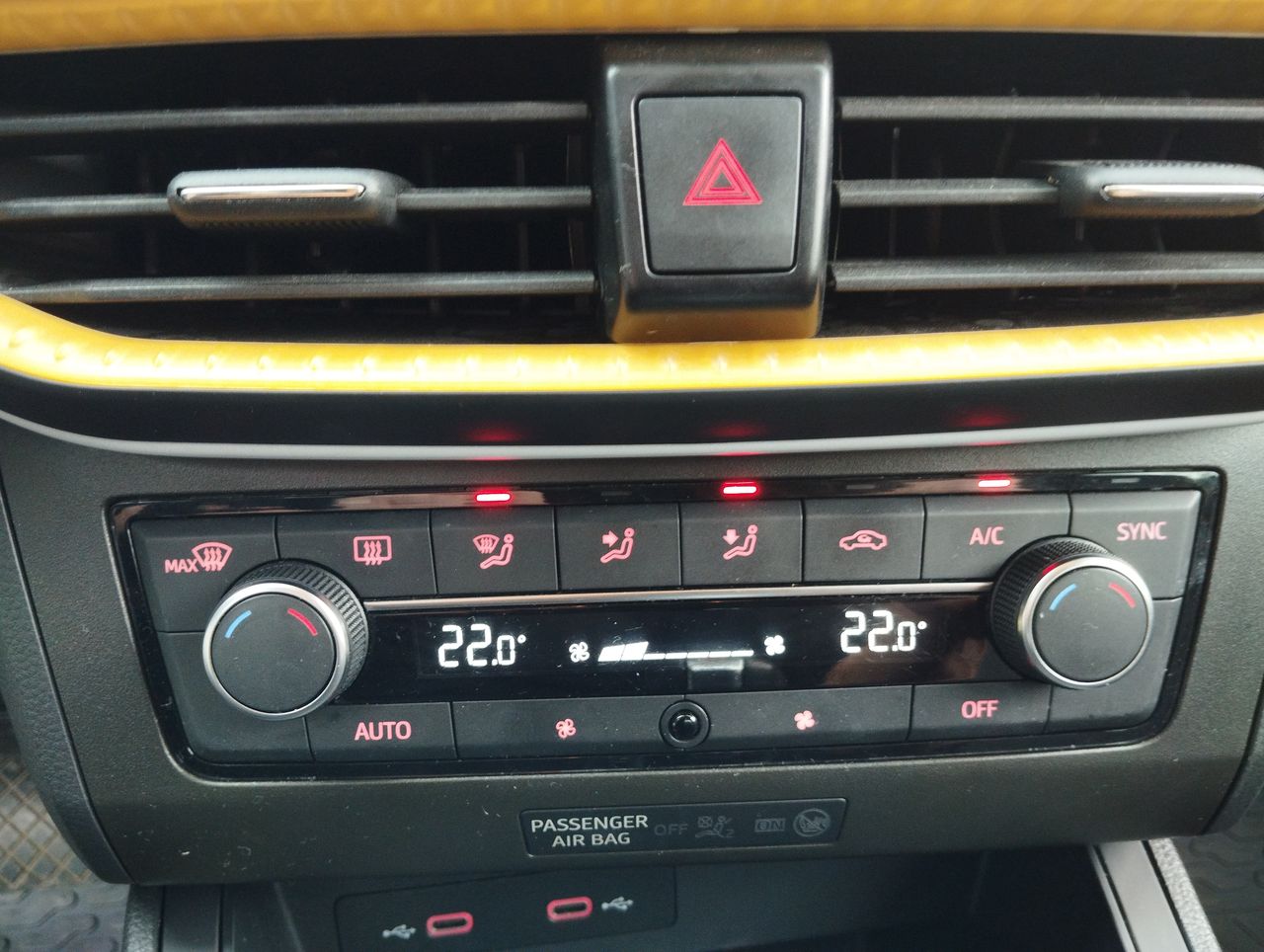 SEAT - 29