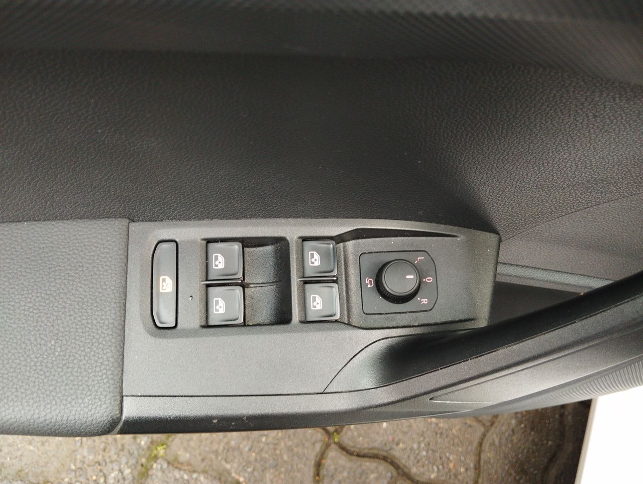 SEAT - 22