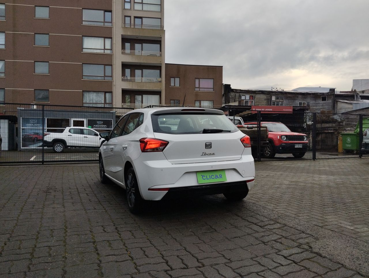 SEAT - 8