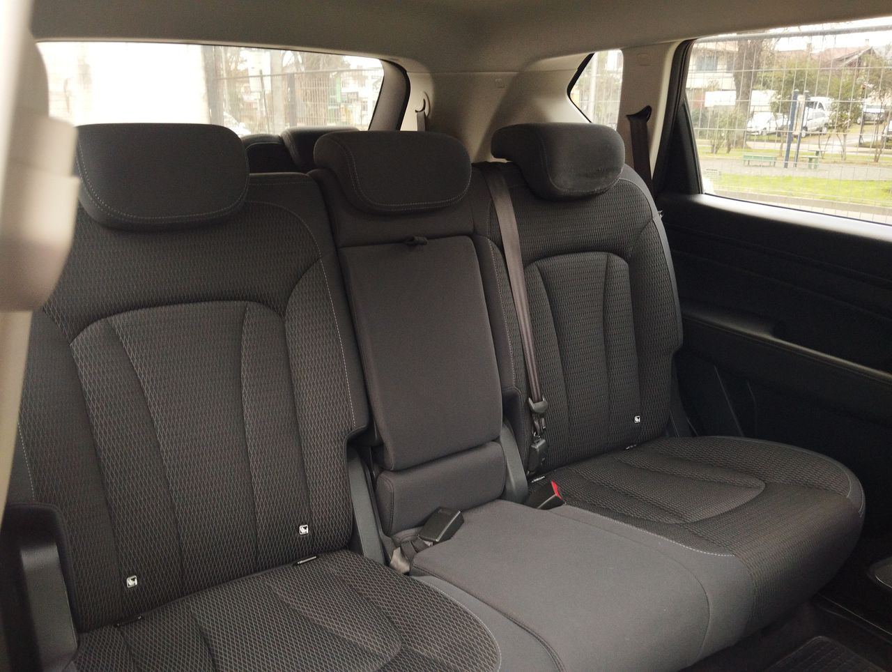 SSANGYONG - 34