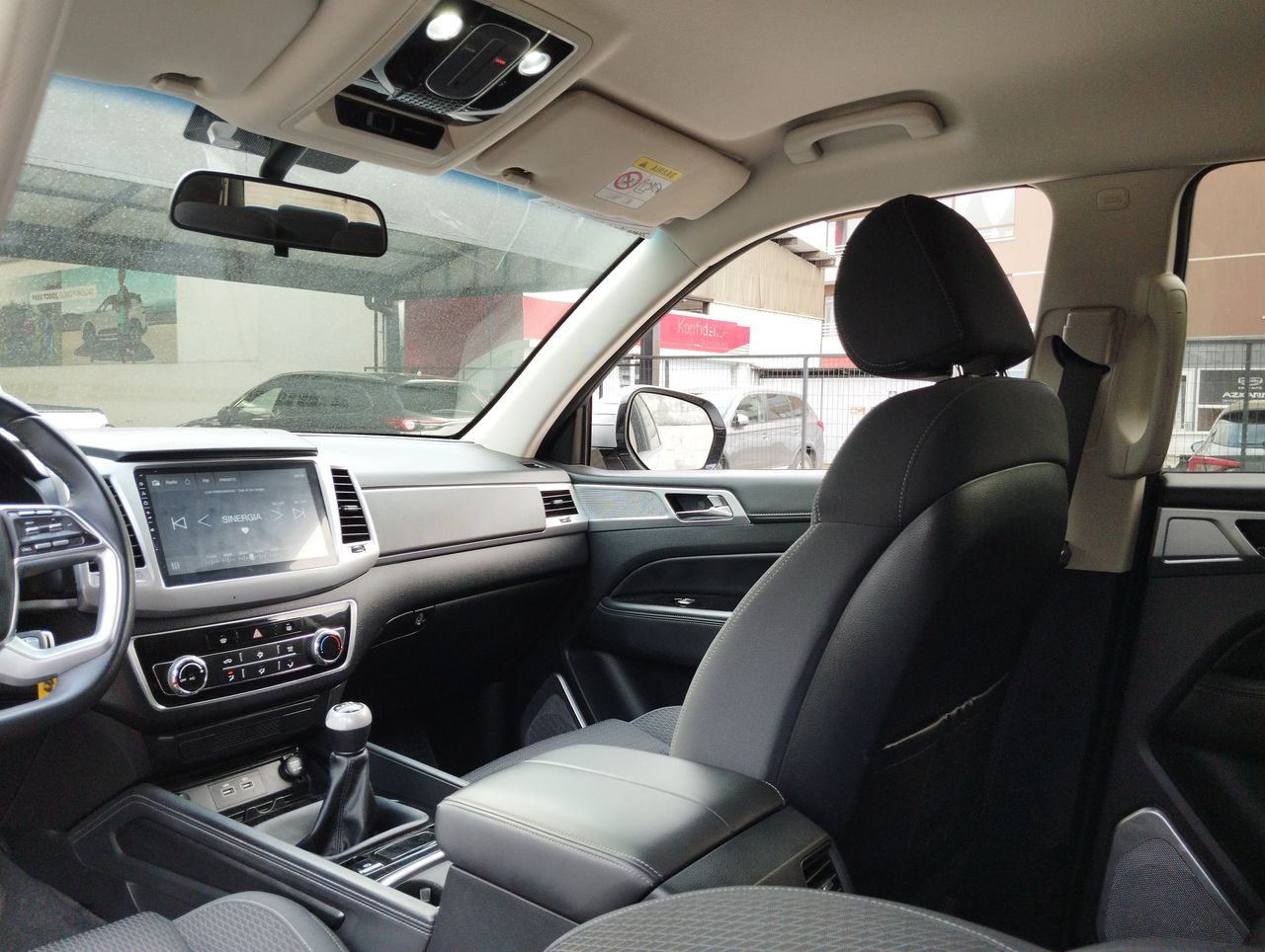 SSANGYONG - 10